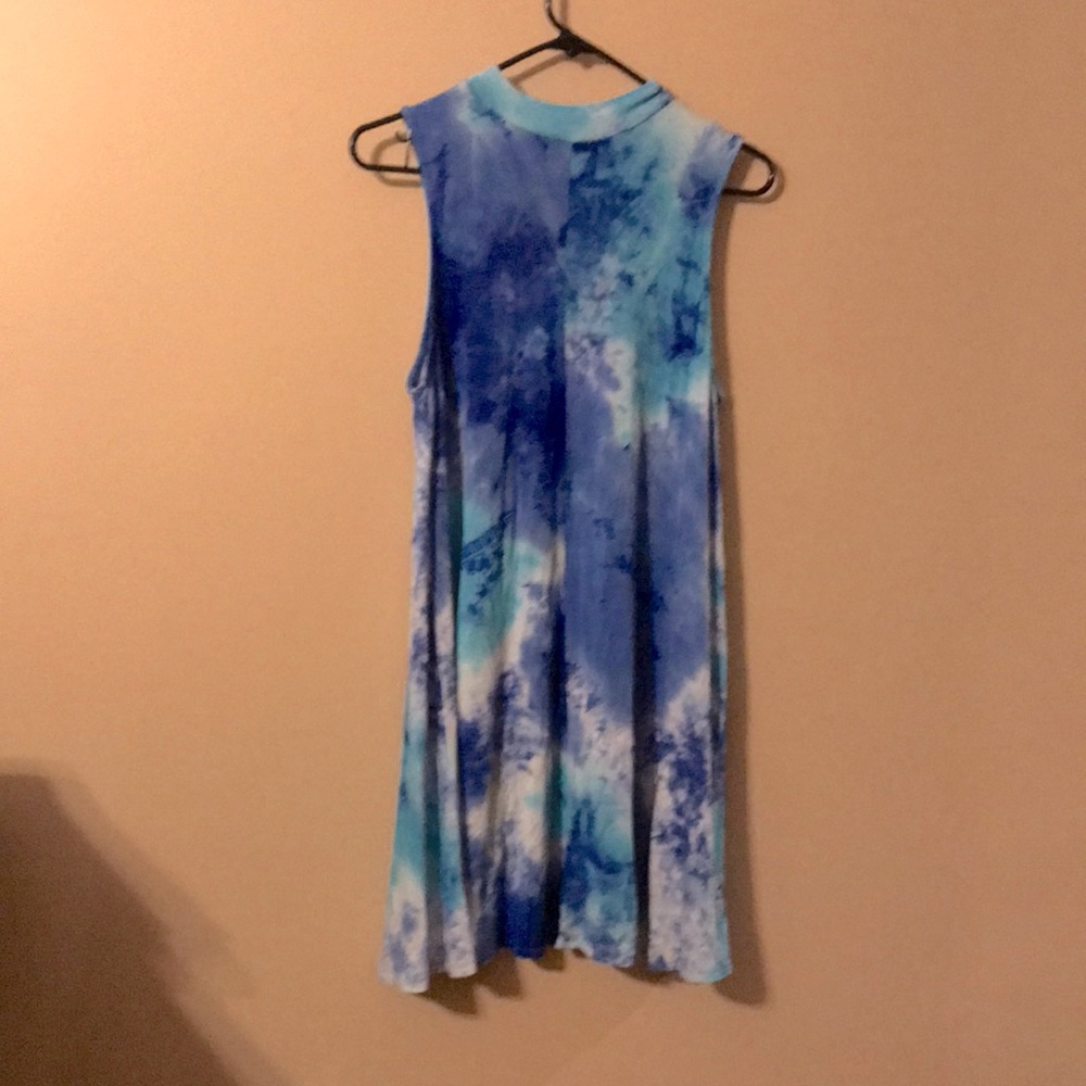Tie dye knee length sleeveless dress. Large